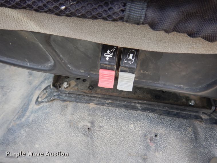 image for item IU9781 2008 Ford F750 Super Duty XLT  utility / service truck