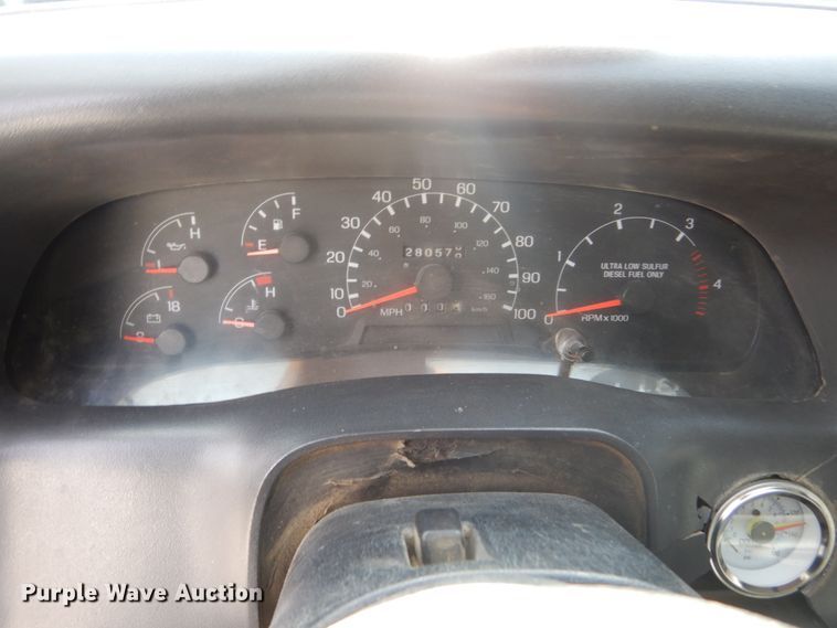 image for item IU9781 2008 Ford F750 Super Duty XLT  utility / service truck