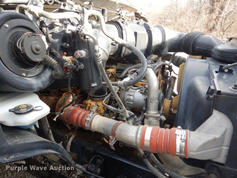 image for item IU9781 2008 Ford F750 Super Duty XLT  utility / service truck