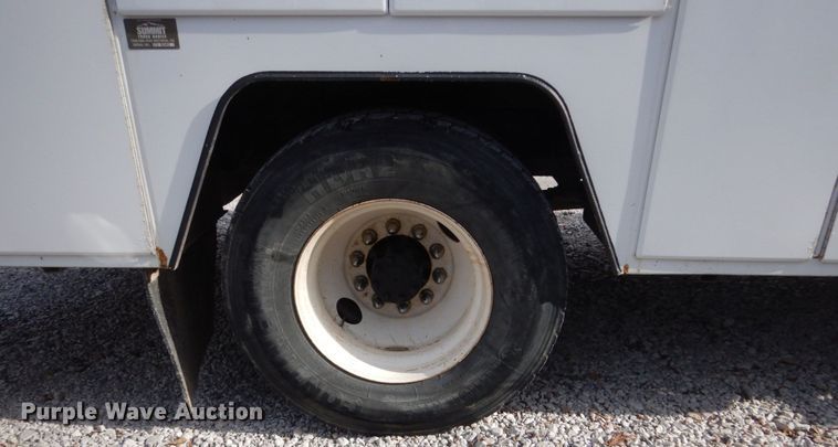 image for item IU9781 2008 Ford F750 Super Duty XLT  utility / service truck
