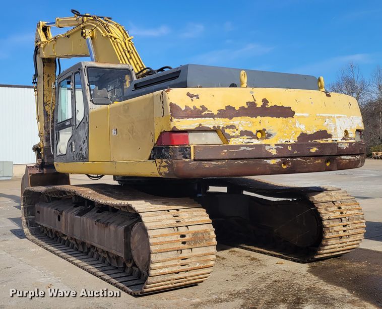 image for item IV9620 1997 Kobelco SK400LC  excavator