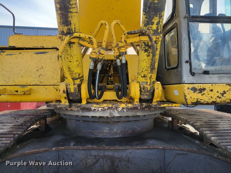 image for item IV9620 1997 Kobelco SK400LC  excavator