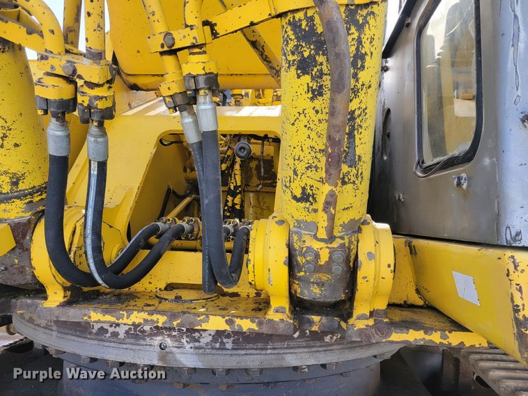 image for item IV9620 1997 Kobelco SK400LC  excavator