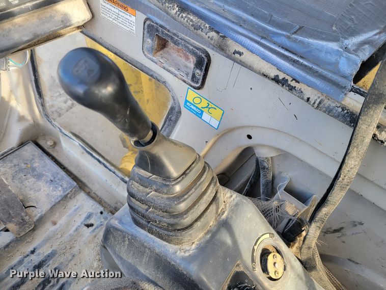 image for item IV9620 1997 Kobelco SK400LC  excavator