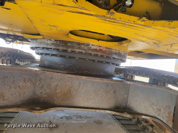 image for item IV9620 1997 Kobelco SK400LC  excavator