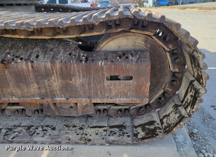 image for item IV9620 1997 Kobelco SK400LC  excavator