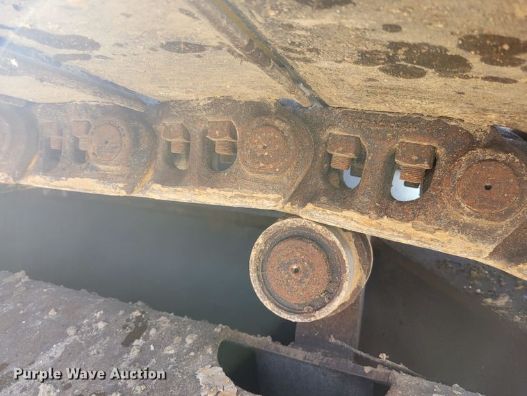 image for item IV9620 1997 Kobelco SK400LC  excavator