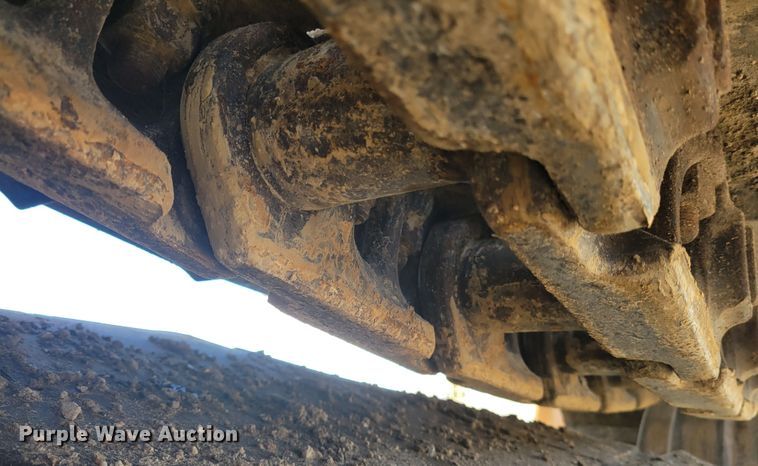 image for item IV9620 1997 Kobelco SK400LC  excavator