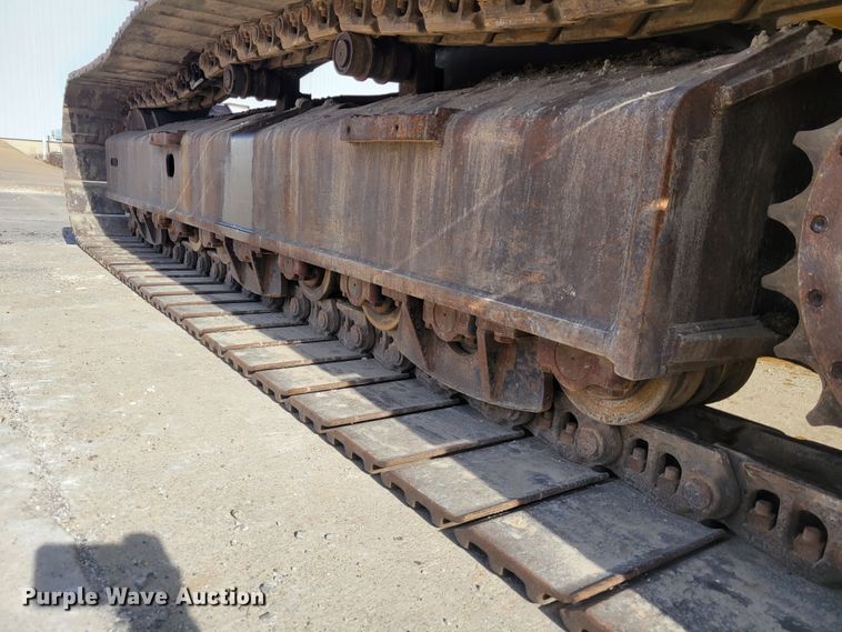 image for item IV9620 1997 Kobelco SK400LC  excavator