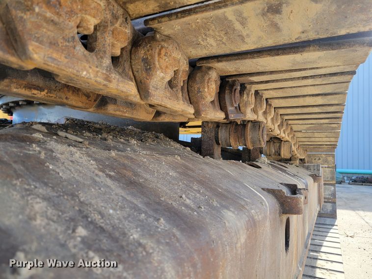 image for item IV9620 1997 Kobelco SK400LC  excavator