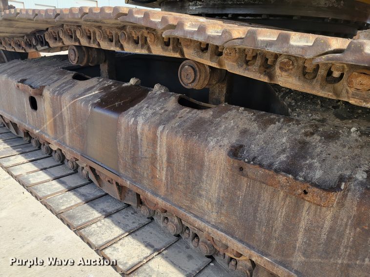 image for item IV9620 1997 Kobelco SK400LC  excavator