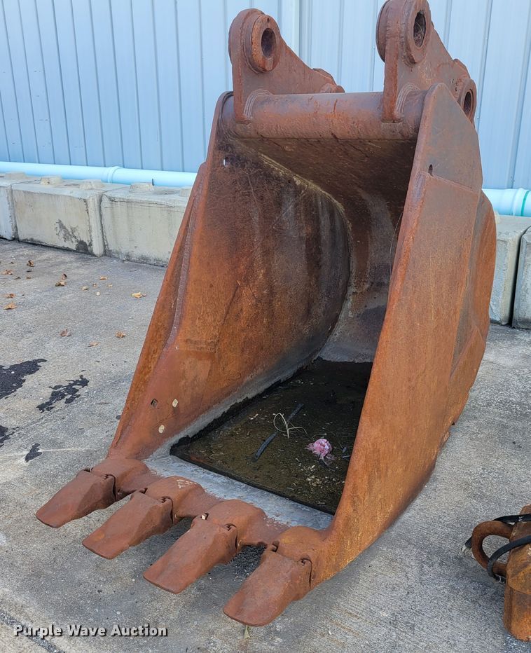 image for item IV9620 1997 Kobelco SK400LC  excavator