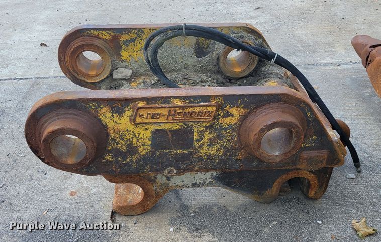 image for item IV9620 1997 Kobelco SK400LC  excavator