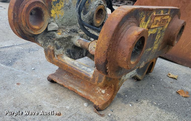 image for item IV9620 1997 Kobelco SK400LC  excavator