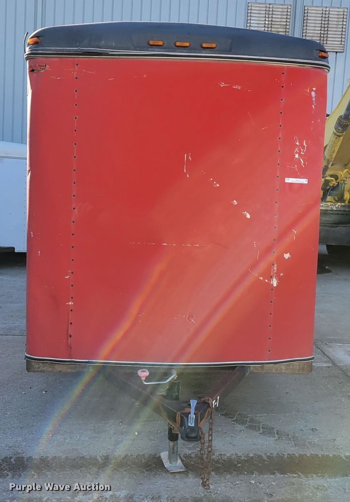 image for item IV9621 1995 Doolittle  enclosed cargo trailer