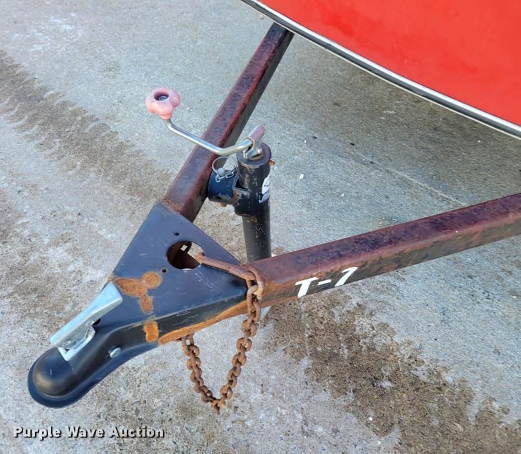 image for item IV9621 1995 Doolittle  enclosed cargo trailer