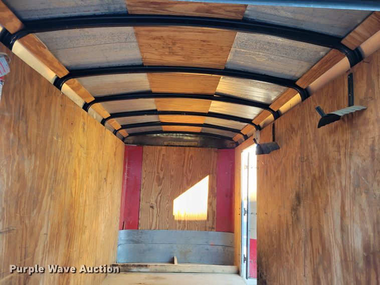 image for item IV9621 1995 Doolittle  enclosed cargo trailer