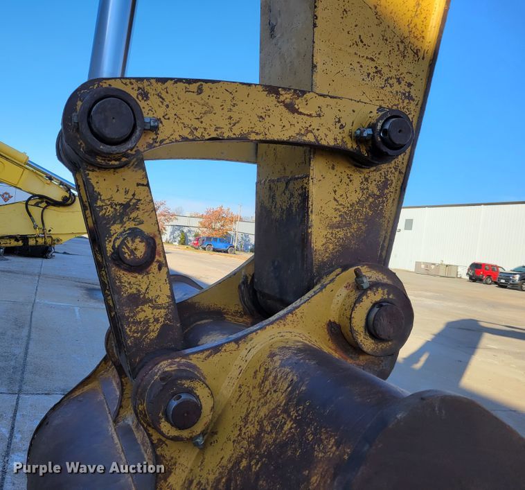 image for item IV9623 1998 Caterpillar 345B L  excavator