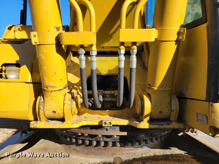image for item IV9623 1998 Caterpillar 345B L  excavator