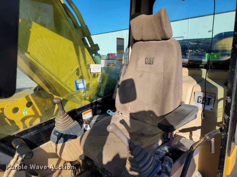 image for item IV9623 1998 Caterpillar 345B L  excavator