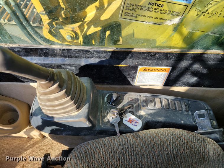 image for item IV9623 1998 Caterpillar 345B L  excavator