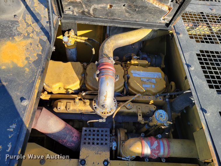 image for item IV9623 1998 Caterpillar 345B L  excavator