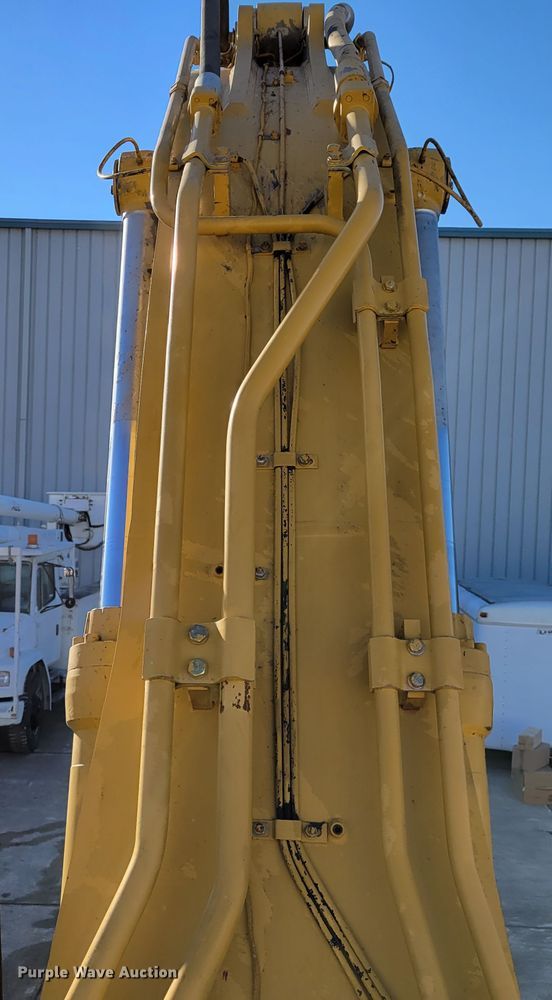 image for item IV9623 1998 Caterpillar 345B L  excavator