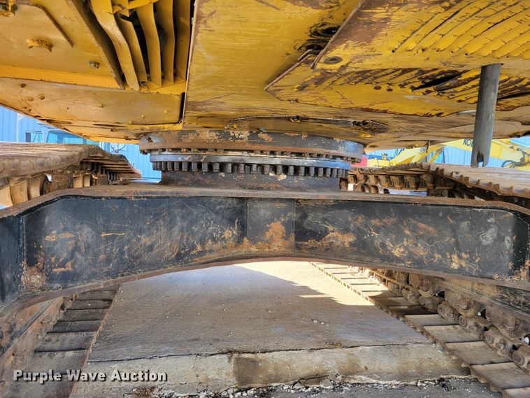 image for item IV9623 1998 Caterpillar 345B L  excavator