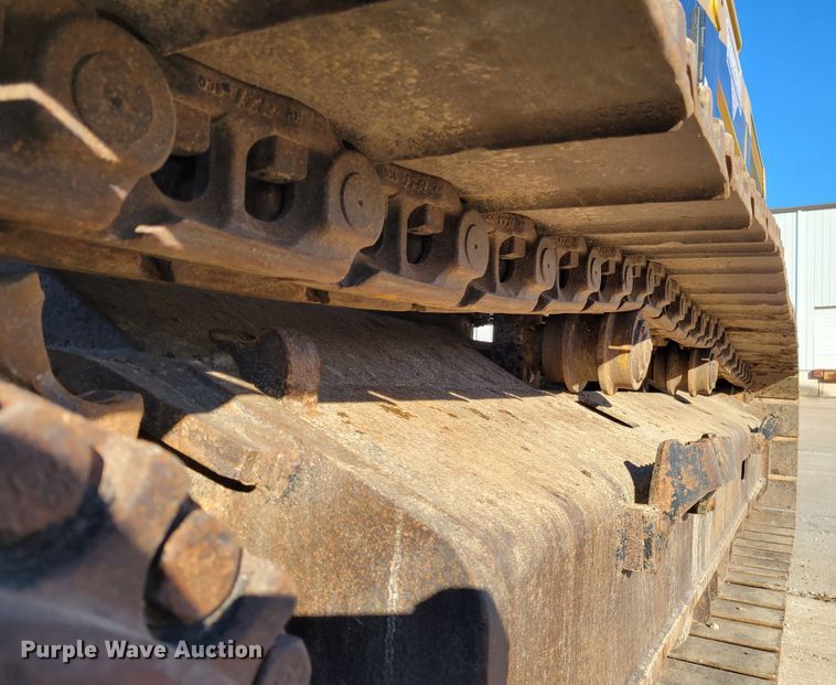 image for item IV9623 1998 Caterpillar 345B L  excavator