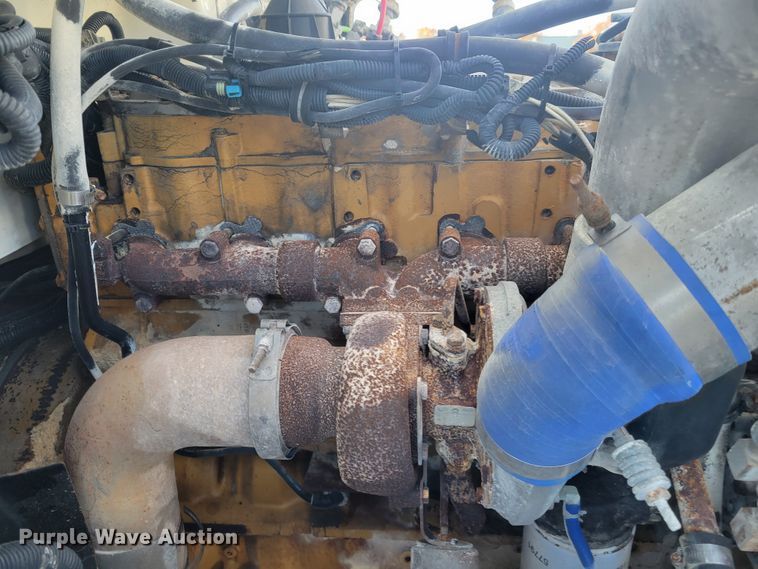 image for item IV9624 2000 Freightliner FL70  bucket truck