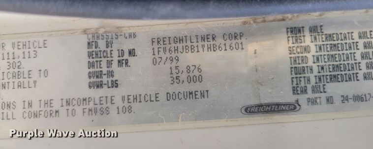 image for item IV9624 2000 Freightliner FL70  bucket truck