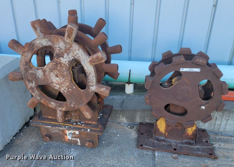 image for item IV9626 (2) trench compactors