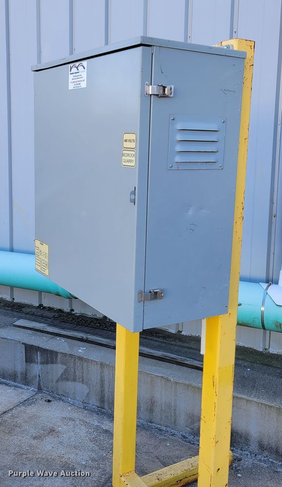 image for item IV9627 Electric pumps