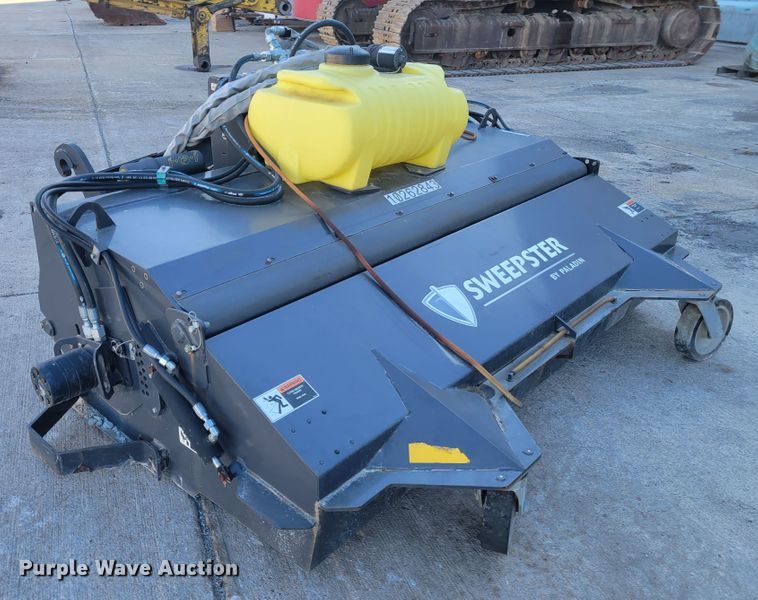 image for item IV9628 2014 Paladin Sweepster 20385M-0733  sweeper