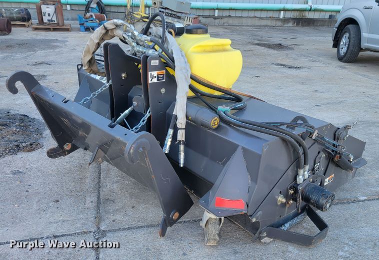 image for item IV9628 2014 Paladin Sweepster 20385M-0733  sweeper