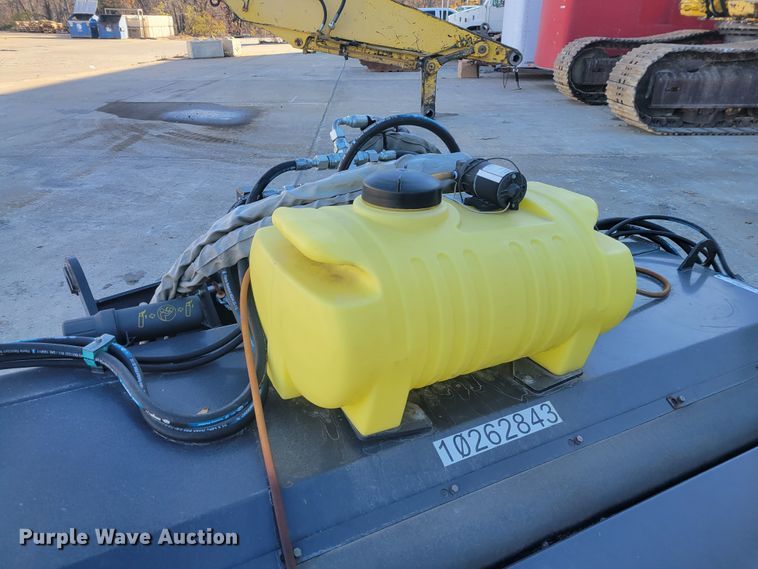 image for item IV9628 2014 Paladin Sweepster 20385M-0733  sweeper