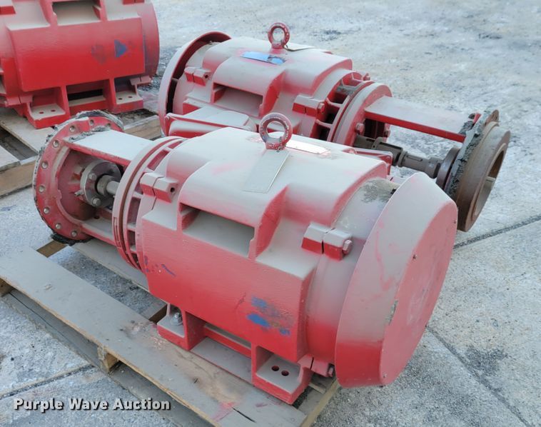 image for item IV9629 (4) electric pumps