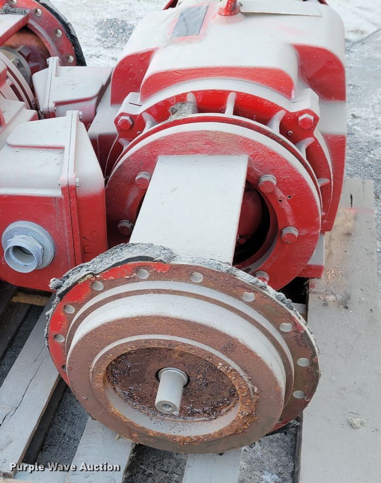 image for item IV9629 (4) electric pumps