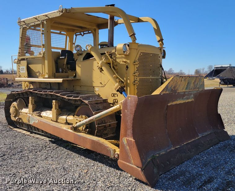image for item IV9671 1973 Caterpillar D7  dozer