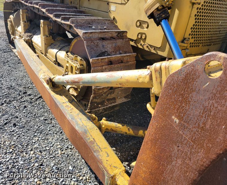 image for item IV9671 1973 Caterpillar D7  dozer