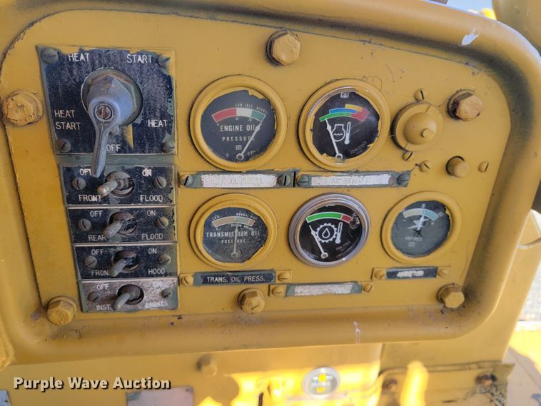 image for item IV9671 1973 Caterpillar D7  dozer