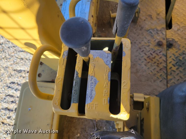 image for item IV9671 1973 Caterpillar D7  dozer