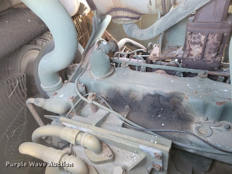 image for item IV9671 1973 Caterpillar D7  dozer