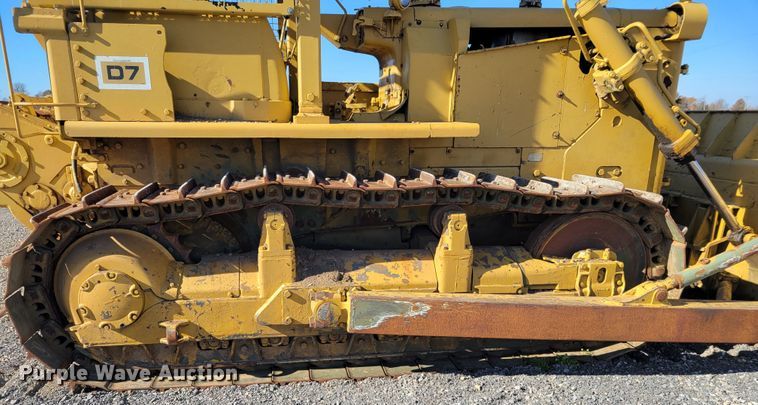 image for item IV9671 1973 Caterpillar D7  dozer
