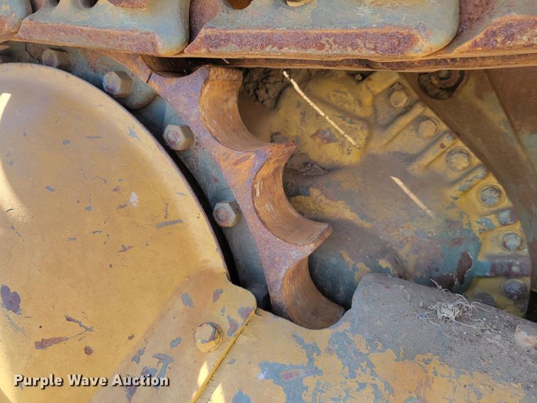 image for item IV9671 1973 Caterpillar D7  dozer
