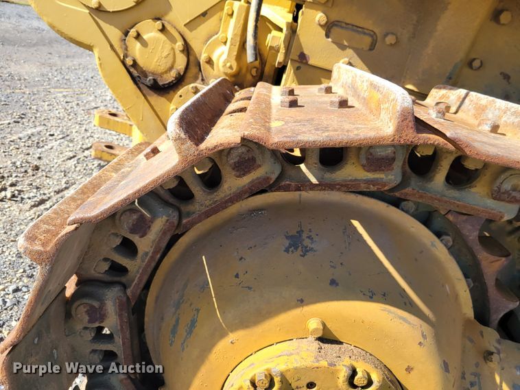 image for item IV9671 1973 Caterpillar D7  dozer