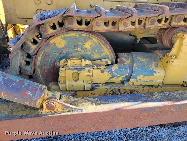 image for item IV9671 1973 Caterpillar D7  dozer