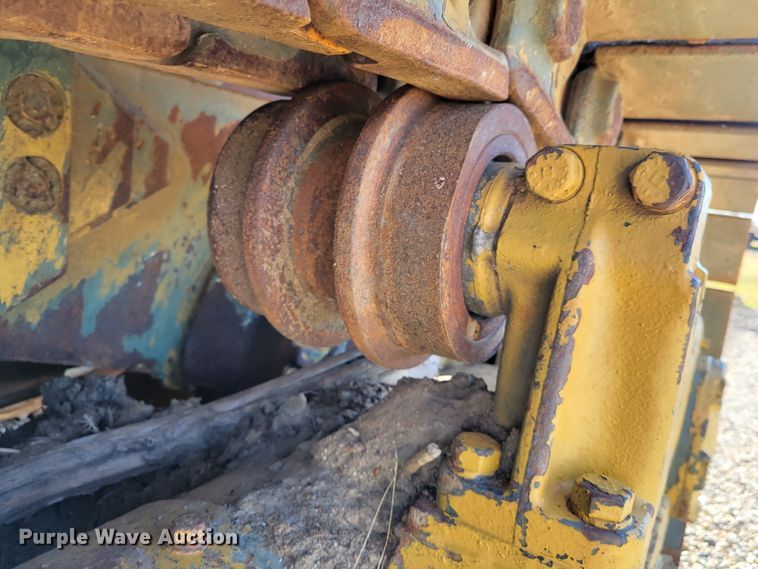 image for item IV9671 1973 Caterpillar D7  dozer
