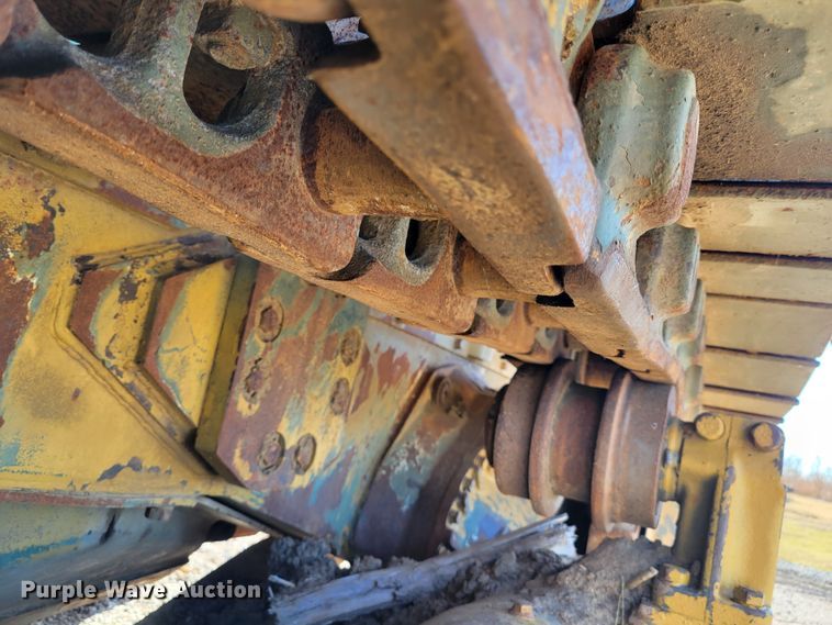 image for item IV9671 1973 Caterpillar D7  dozer