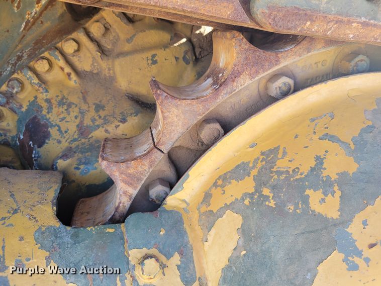 image for item IV9671 1973 Caterpillar D7  dozer